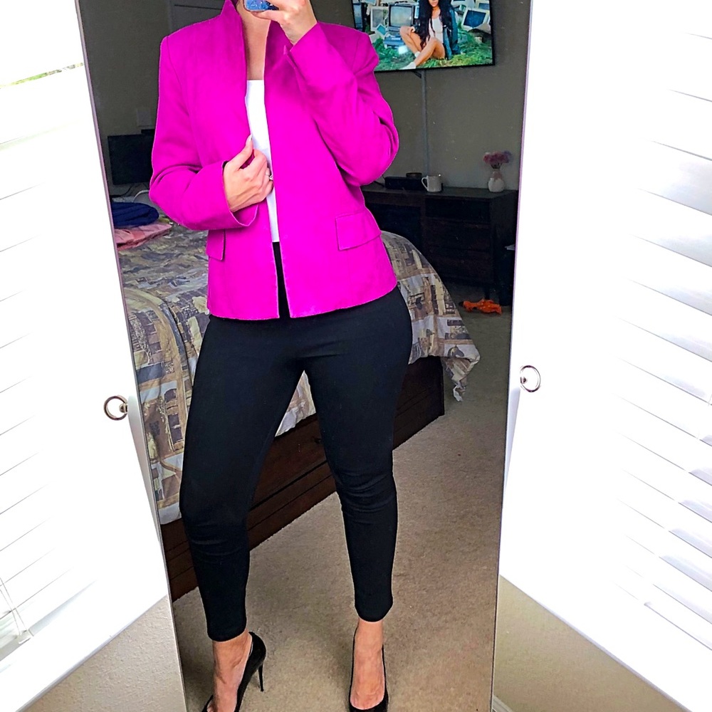 Investments Magenta blazer size 8